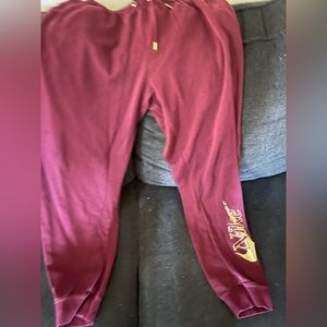Women’s Nike sweatpants XL